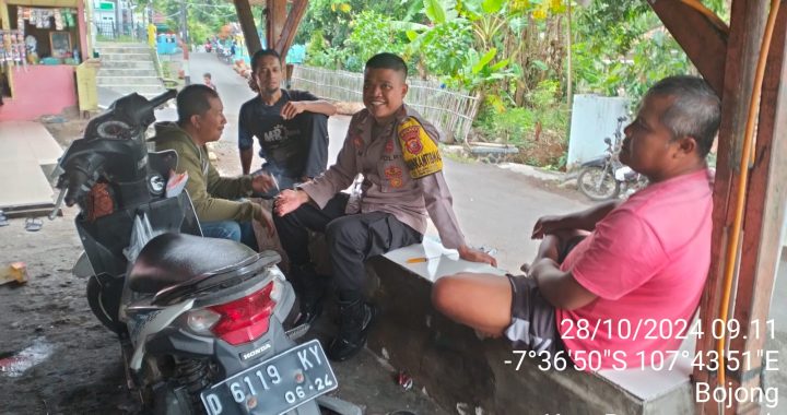 Polsek Pameungpeuk Gelar Patroli KRYD Dalam Cooling System Bersama Warga Daeu Kidul