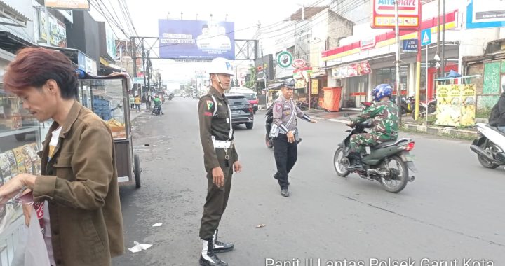 Aiptu Ajang Anggota Lantas Polsek Garut Kota Lakukan Rawan Pagi Di Jalan Ciledug