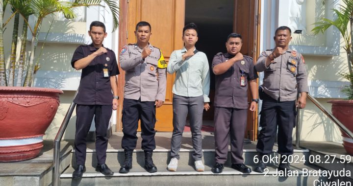 Panit Binmas Polsek Garut Kota Lakukan Pengamanan Kebaktian Di Gereja GII