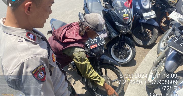 Samapta Polsek Garut Kota Menciduk Calo Penumpang Yang Melakukan Pungli