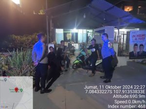 Anggota Samapta bersama Anggota Bhabinkamtibmas Polsek Kadungora Himbau Pesan-pesan Kamtibmas  Agar Waspada Aksi Kriminalitas dan Kejahatan lainnya.