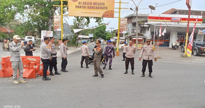 Pengamanan Penyekatan Pelantikan Presiden Dan Wakil, Kapolsek Pameungpeuk Dan Anggota Gabungan Jajaran Polres Garut