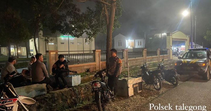 Patroli Malam Jajaran Polsek Talegong Dalam Ciptakan Kamtibmas Yang Kondusif Jelang Pemilukada