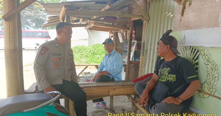 Uniit Samapta Polsek Kadungora Polres Garut Polda Jabar melaksanakan Giat KRYD. Siang maupun Malam Antisifasi Gangguan Kamtibmas.