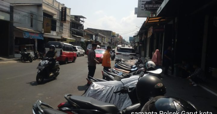 Unit Samapta Polsek Garut Kota Lakukan Monitoring Kamtibmas Di SekitaranSukaregang Kelurahan Kota wetan