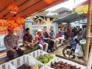 Jelang siang hari, polsek banjarwangi patroli