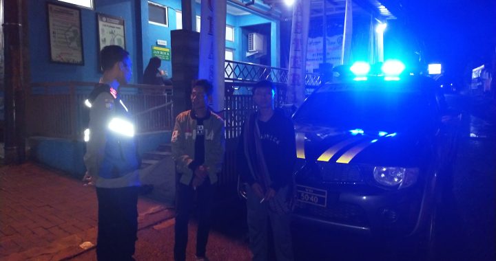 Polsek banjarwangi laksanakan patroli kryd malam