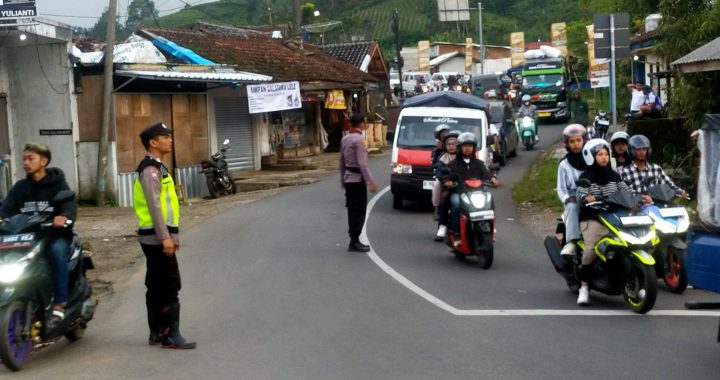 Polsek banjarwangi laksanakan patroli sore