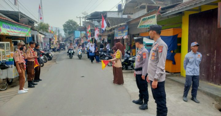 Polsek banjarwangi laksanakan patroli sore hari