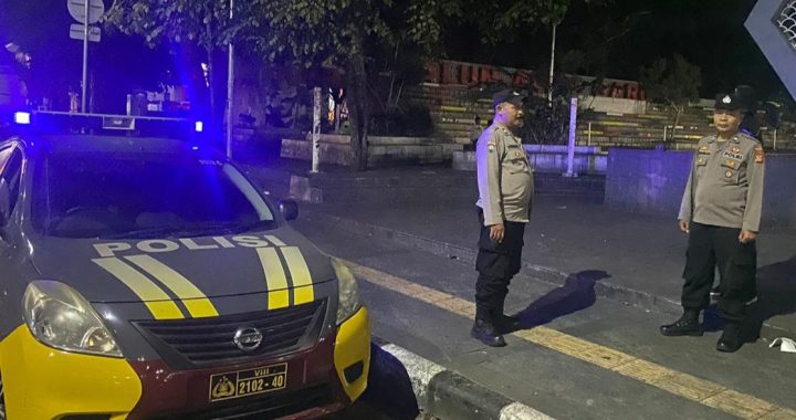 Anggota Piket Siaga Polsek Garut Kota Lakukan Patroli Malam