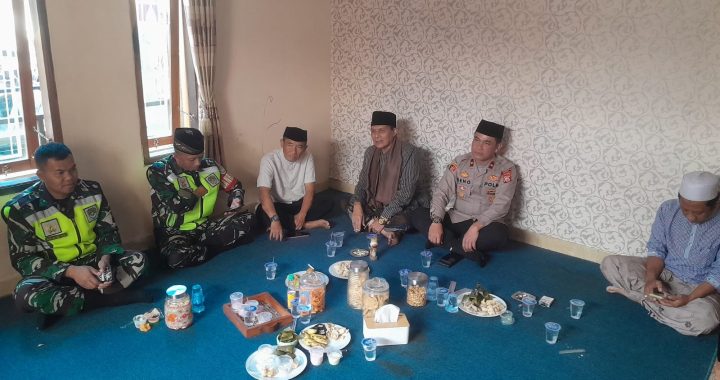 Kapolsek limbangan menghadiri acara haol di ponpes assalam