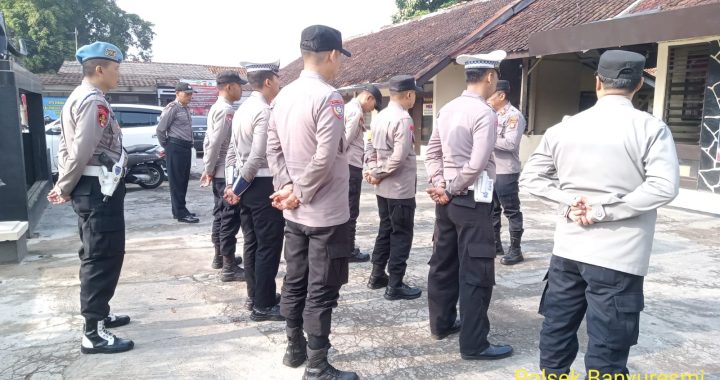 polsek banyuresmi anggota melaksanakan kegiatan apel pagi