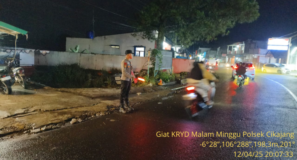 Giat Apel Pagi Polsek Cikajang -3°81’75”,397°4578”,3217,8m,391° 100924 07.00.13